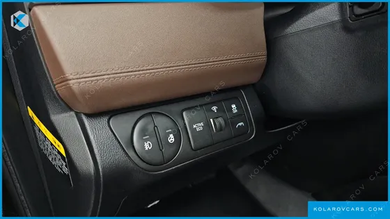 HYUNDAI STAREX 4WD URBAN 9-SEATER