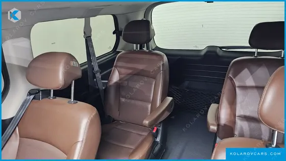 HYUNDAI STAREX 4WD URBAN 9-SEATER