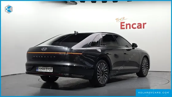 HYUNDAI GRANDEUR CALLIGRAPHY