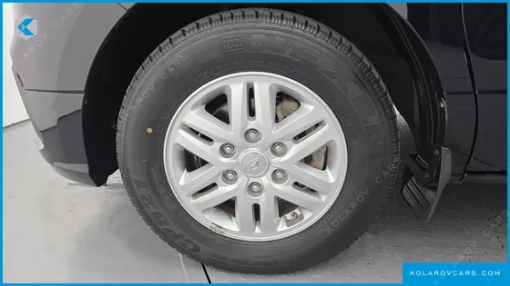 HYUNDAI STAREX VAN 3-SEATER
