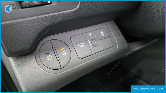HYUNDAI STAREX VAN 3-SEATER