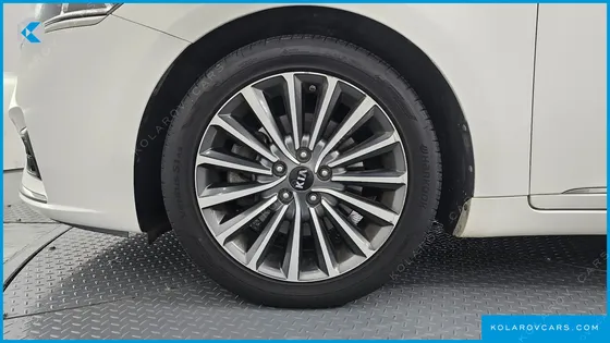 KIA K7 3.0 LPI PRESTIGE (RENTAL CAR)