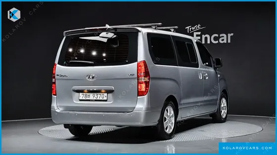 HYUNDAI STAREX WAGON 12-SEATER