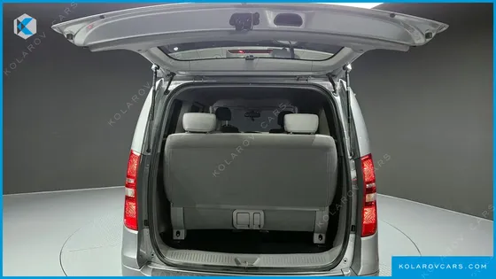 HYUNDAI STAREX WAGON 12-SEATER