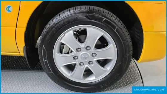 HYUNDAI STAREX 4WD SCHOOL BUS