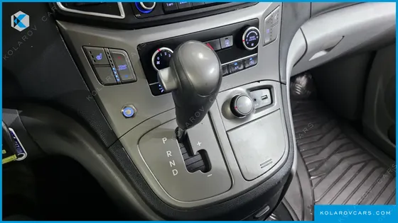 HYUNDAI STAREX 4WD SCHOOL BUS