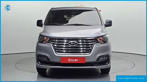 HYUNDAI STAREX VAN 5-SEATER