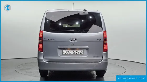 HYUNDAI STAREX VAN 5-SEATER