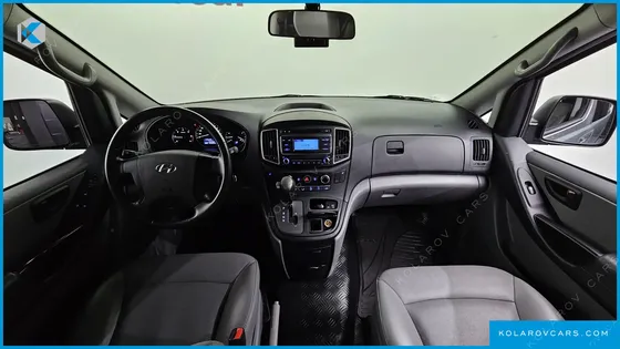 HYUNDAI STAREX VAN 5-SEATER