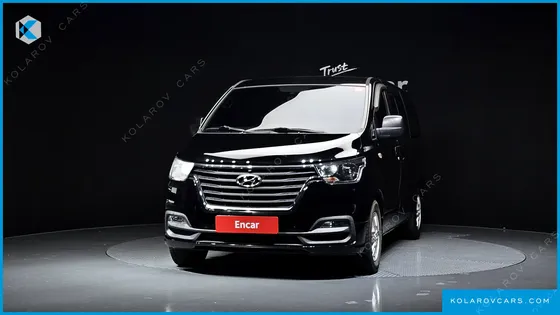 HYUNDAI STAREX VAN 5-SEATER