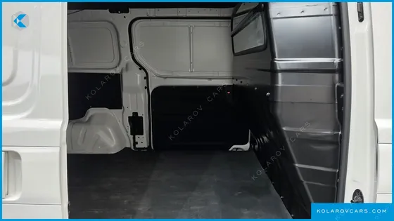 HYUNDAI STAREX VAN 3-SEATER