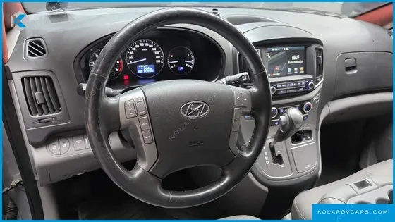 HYUNDAI STAREX CAMPING CAR
