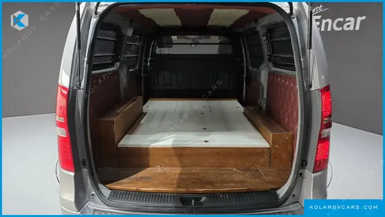 HYUNDAI STAREX CAMPING CAR