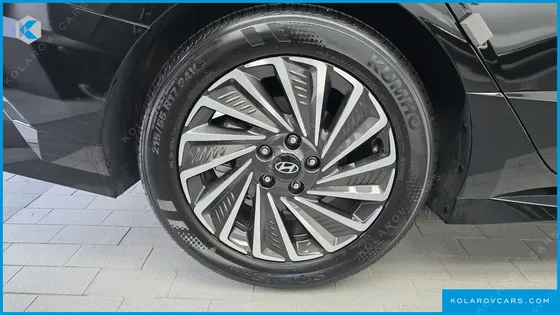 HYUNDAI SONATA EXCLUSIVE