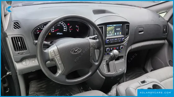 HYUNDAI STAREX VAN 3-SEATER LPI