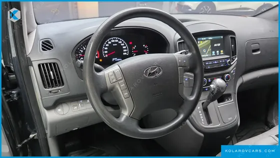 HYUNDAI STAREX VAN 3-SEATER LPI