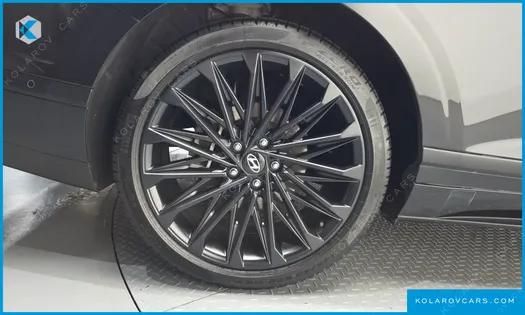 HYUNDAI GRANDEUR CALLIGRAPHY
