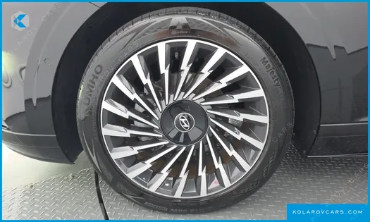 HYUNDAI GRANDEUR CALLIGRAPHY