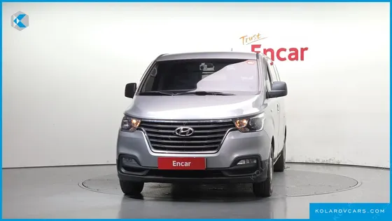HYUNDAI STAREX VAN 3-SEATER