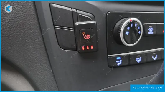 HYUNDAI STAREX VAN 3-SEATER