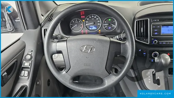 HYUNDAI STAREX WAGON 12-SEATER