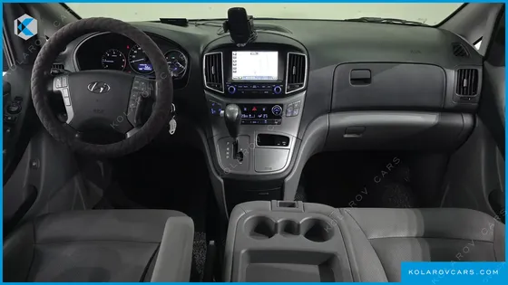HYUNDAI STAREX WAGON 12-SEATER
