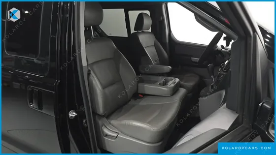 HYUNDAI STAREX WAGON 12-SEATER