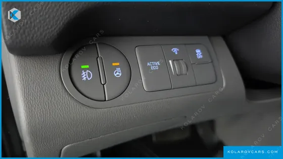 HYUNDAI STAREX VAN 3-SEATER