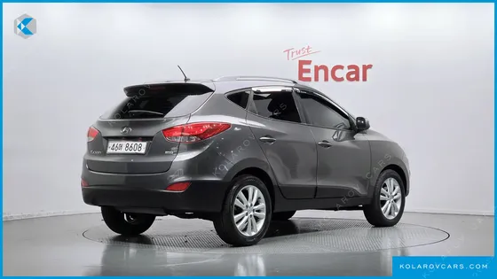 HYUNDAI TUCSON DIESEL 2WD LX20