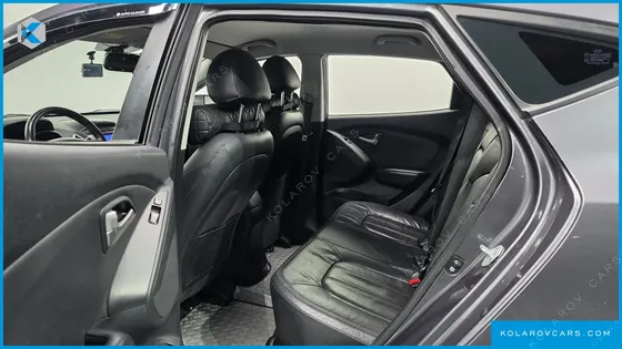HYUNDAI TUCSON DIESEL 2WD LX20