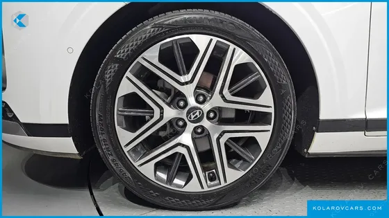 HYUNDAI GRANDEUR EXCLUSIVE