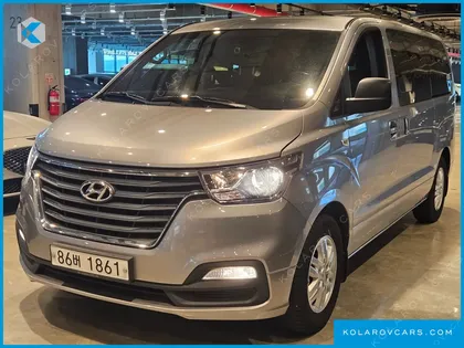 HYUNDAI STAREX VAN 5-SEATER
