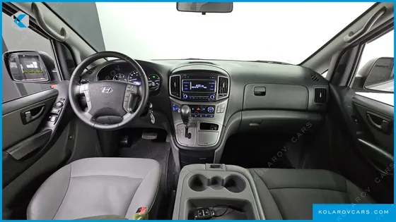 HYUNDAI STAREX WAGON 12-SEATER