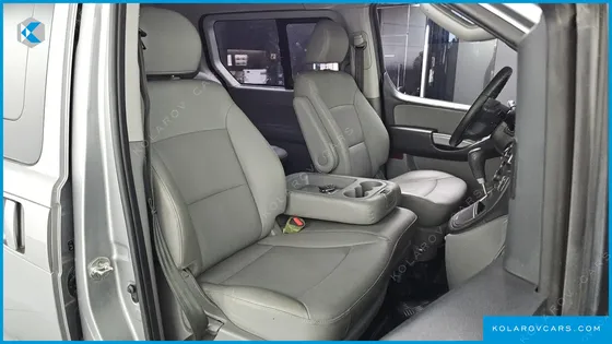 HYUNDAI STAREX WAGON 12-SEATER
