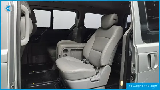 HYUNDAI STAREX WAGON 12-SEATER