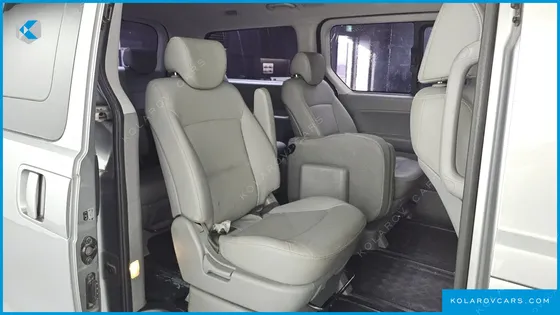 HYUNDAI STAREX WAGON 12-SEATER