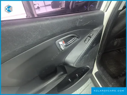 HYUNDAI TUCSON DIESEL 2WD LX20