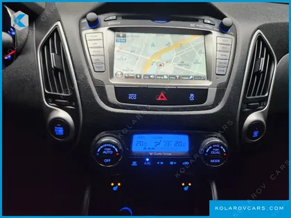 HYUNDAI TUCSON DIESEL 2WD LX20