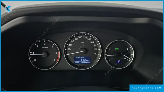 HYUNDAI STAREX URBAN 9-SEATER
