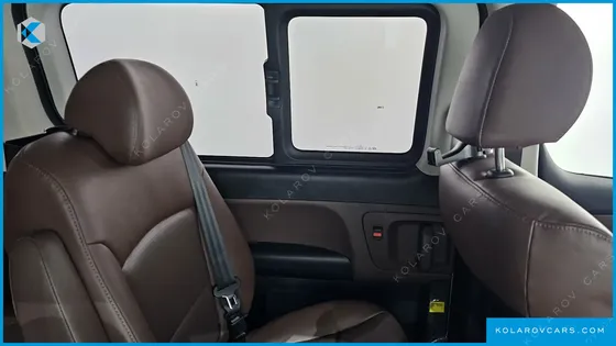 HYUNDAI STAREX URBAN 9-SEATER