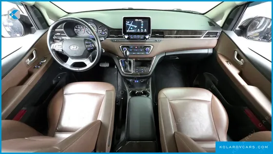 HYUNDAI STAREX URBAN 9-SEATER
