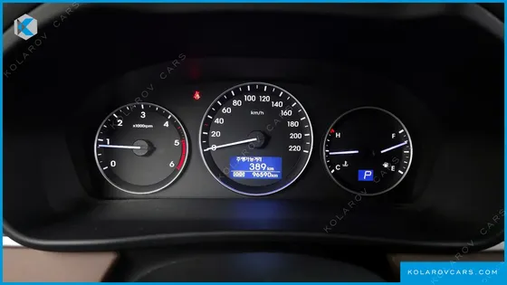 HYUNDAI STAREX URBAN 9-SEATER
