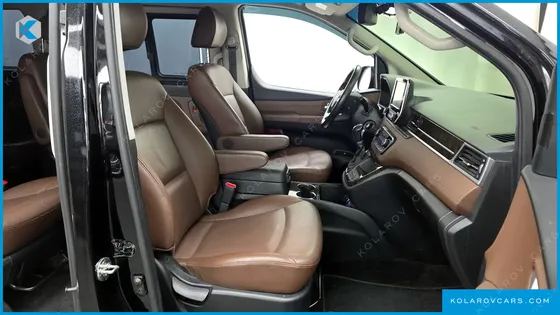 HYUNDAI STAREX URBAN 9-SEATER