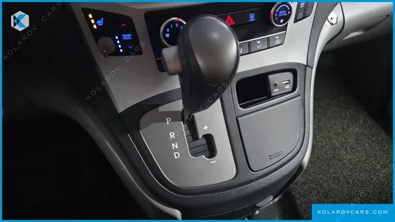 HYUNDAI STAREX CAMPING CAR
