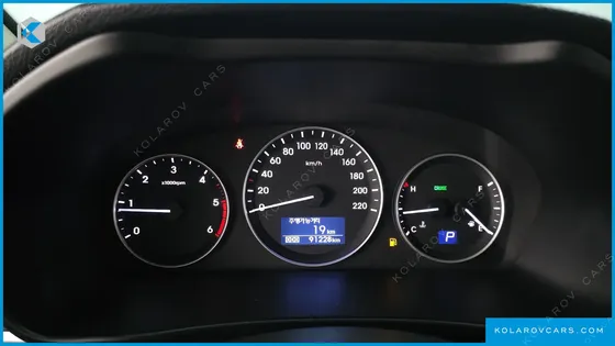 HYUNDAI STAREX URBAN 9-SEATER