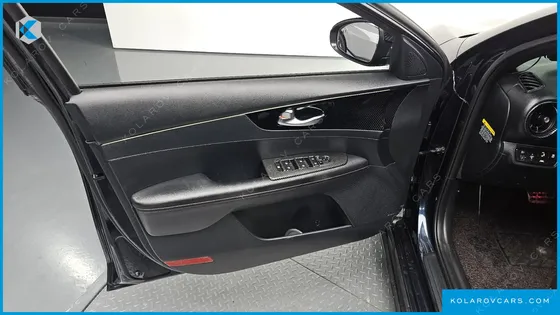 KIA K3 5DOOR GT PLUS