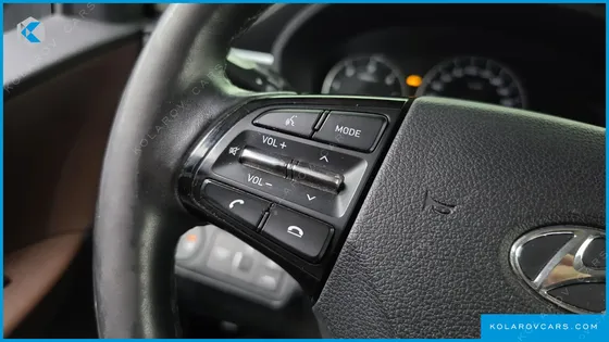 HYUNDAI STAREX 4WD URBAN 9-SEATER