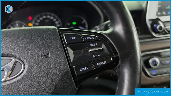HYUNDAI STAREX 4WD URBAN 9-SEATER