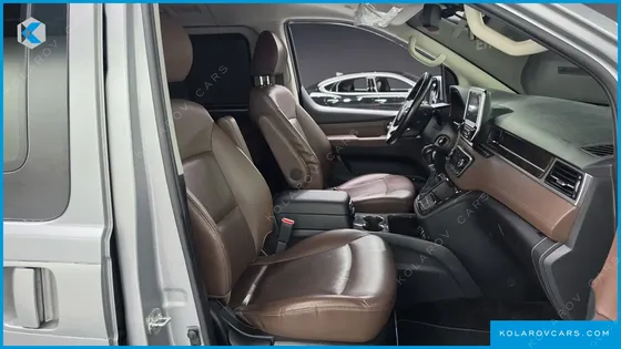 HYUNDAI STAREX 4WD URBAN 9-SEATER