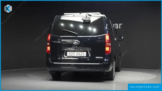 HYUNDAI STAREX VAN 3-SEATER